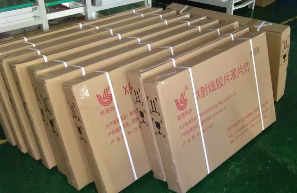 观片灯图片
